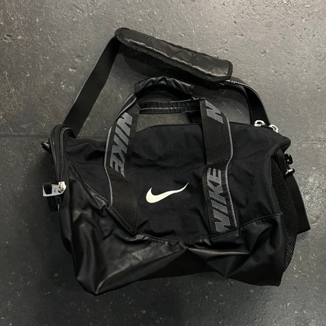 나이키 더플백  상품이미지1
