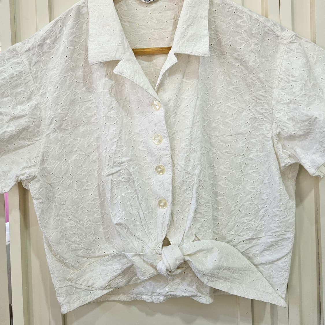 펀칭 크롭 반팔 블라우스 화이트 상품이미지5