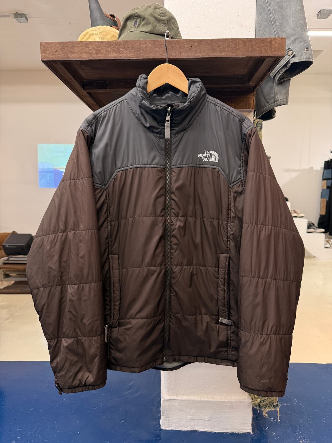 TnF 노스페이스 브라운 점퍼 상품이미지3