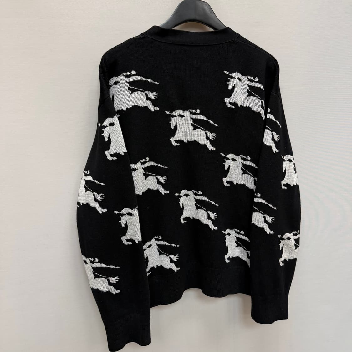 버버리 브리타니 실크 가디건 ( 105~110 ) 상품이미지6