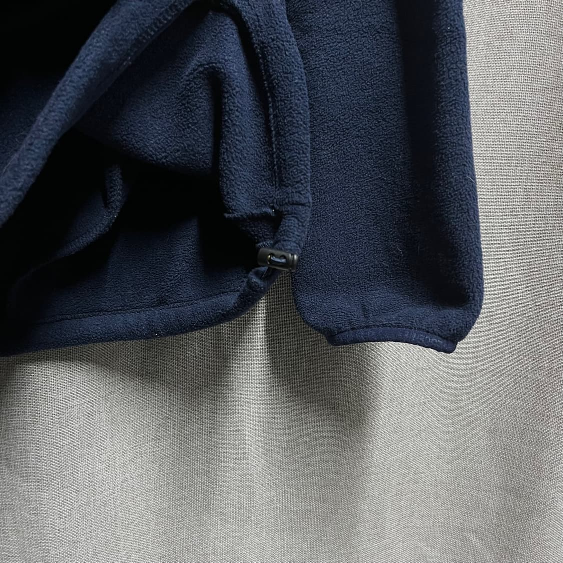 [100] 데상트 네이비 폴라 플리스 하프집업 긴팔티 상품이미지5