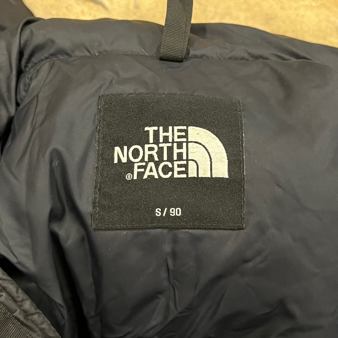 노스페이스 눕시 블랙 숏패딩  상품이미지5