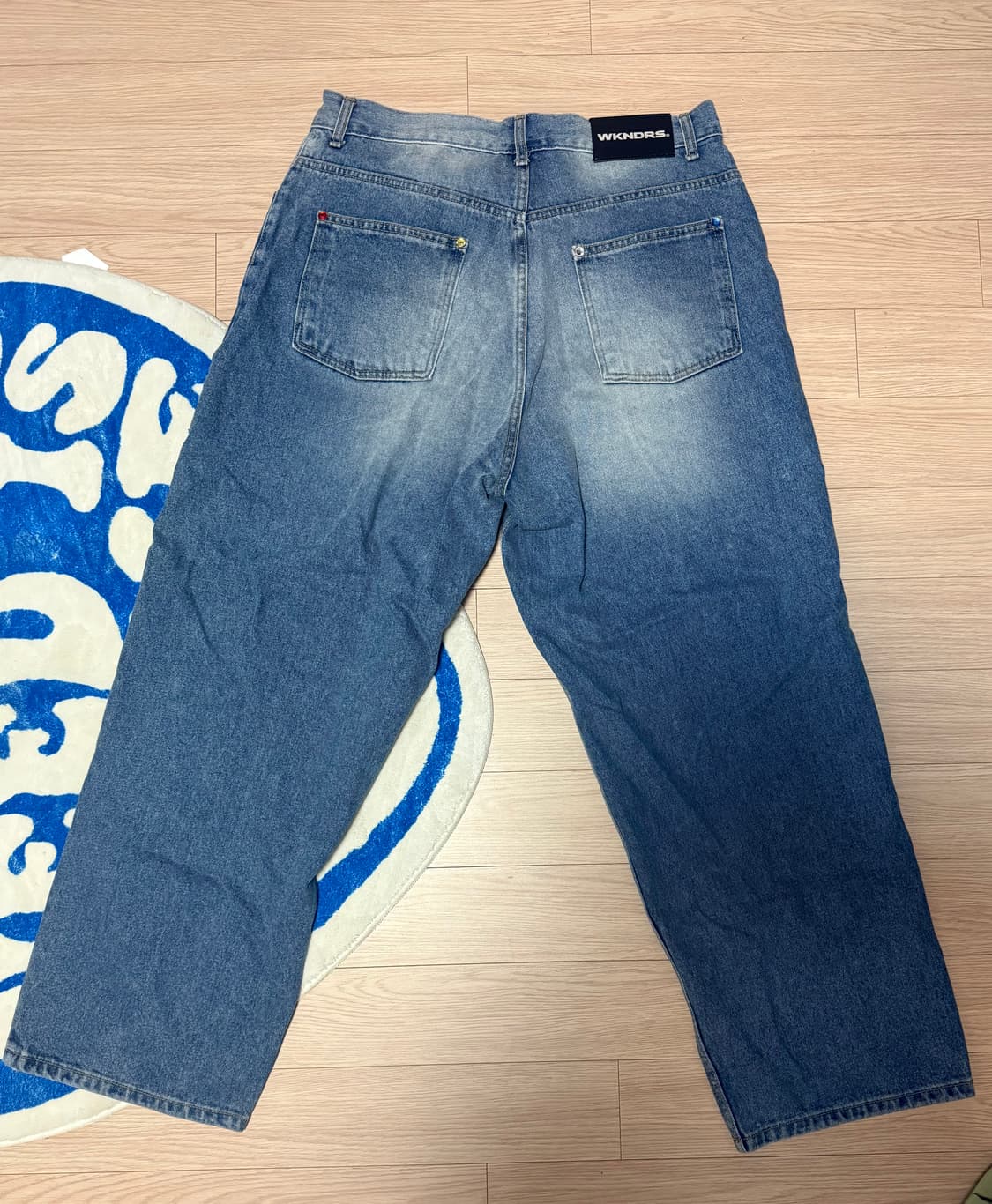 위캔더스 SIDE STUDDED 팬츠 판매합니다 상품이미지3