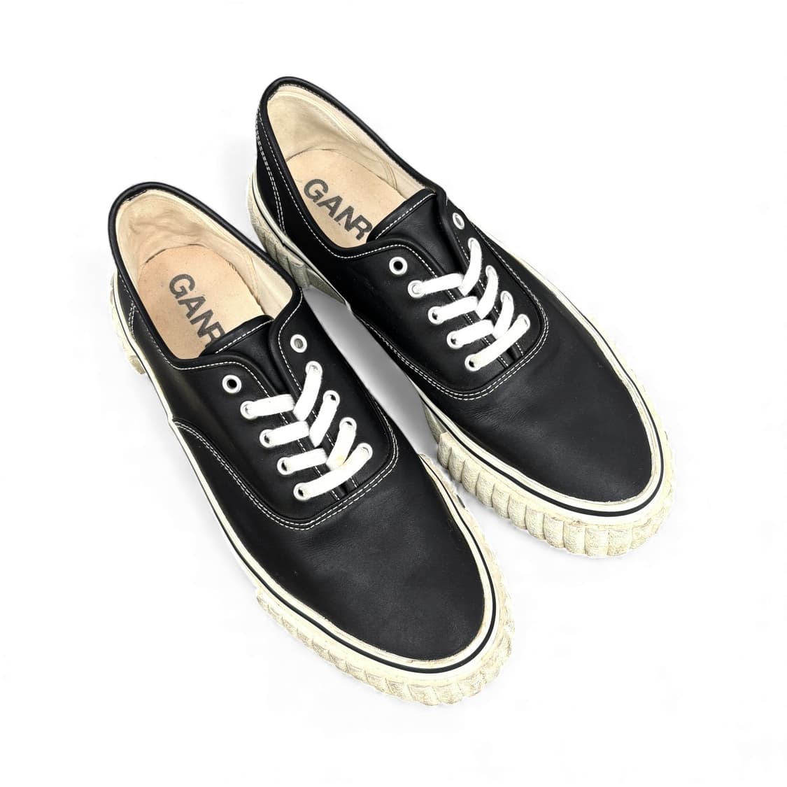 꼼데가르송 간류 스니커즈 상품이미지1