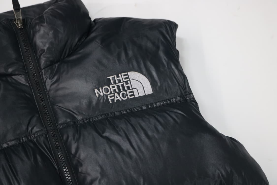 노스페이스 눕시 700 빈티지 다운 베스트 블랙 상품이미지4