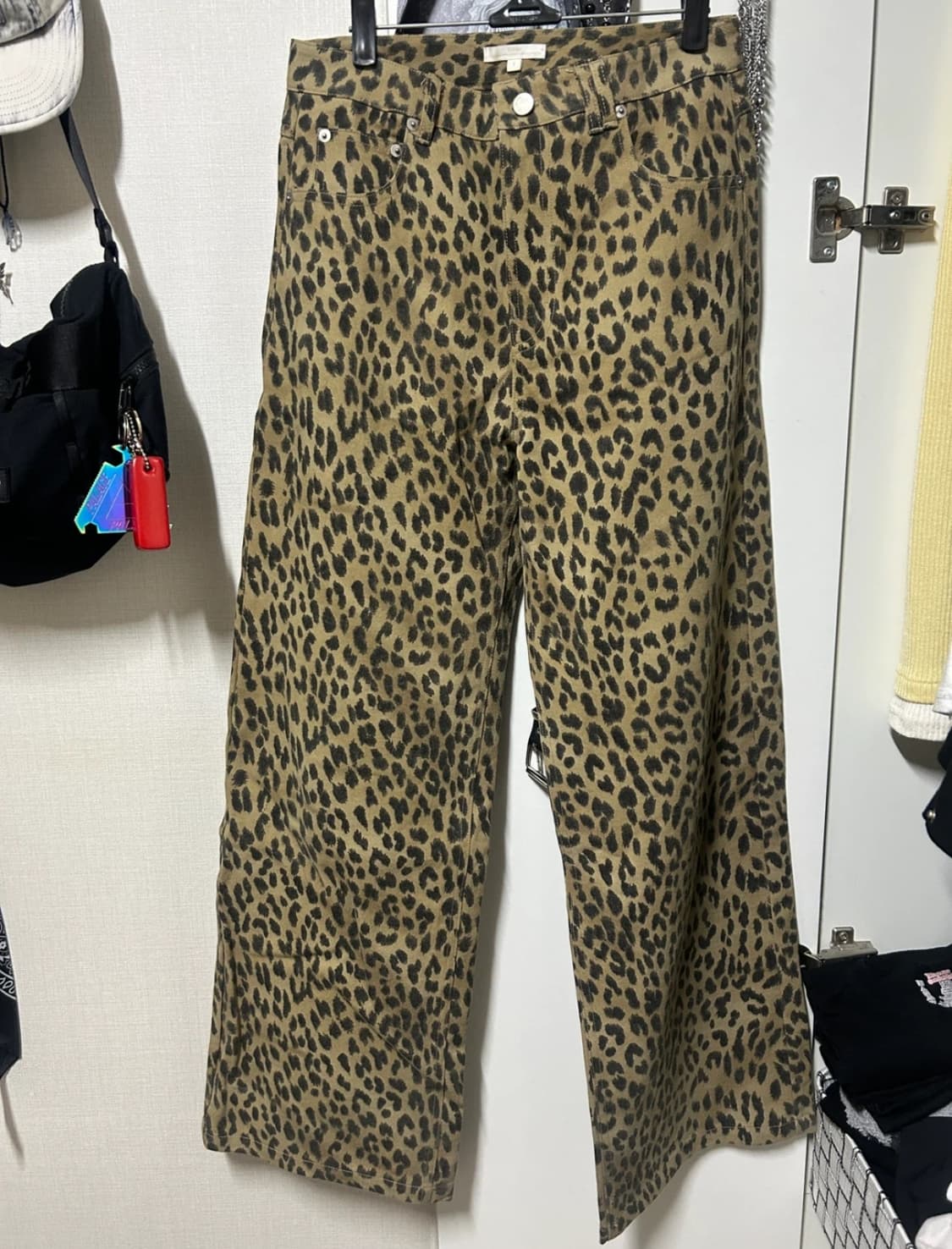 (제니 착용)오데스 레오파드 팬츠 1사이즈 상품이미지4