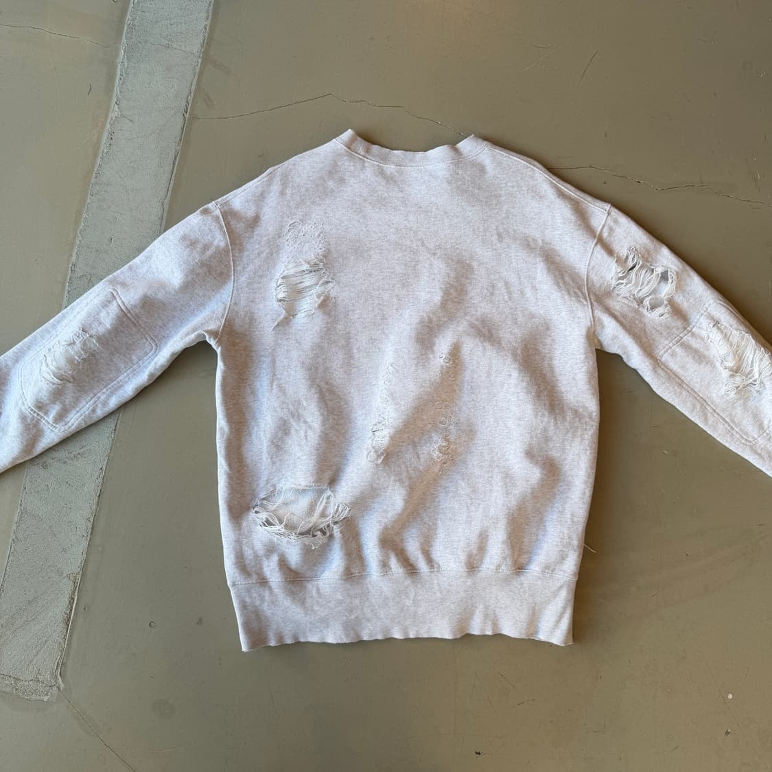 아워레가시 디스트로이드 패치 스웻셔츠 상품이미지5