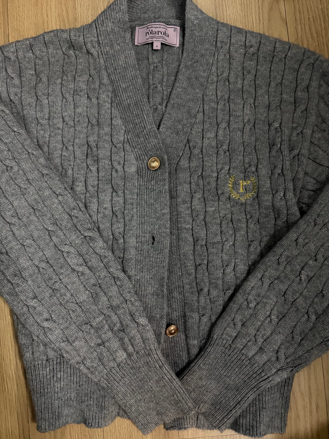 로라로라 V NECK CABLE CARDIGAN GRAY 상품이미지1