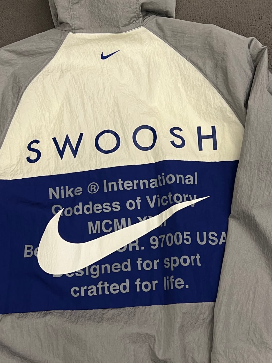 나이키 더블 스우시 바람막이 처분  상품이미지4