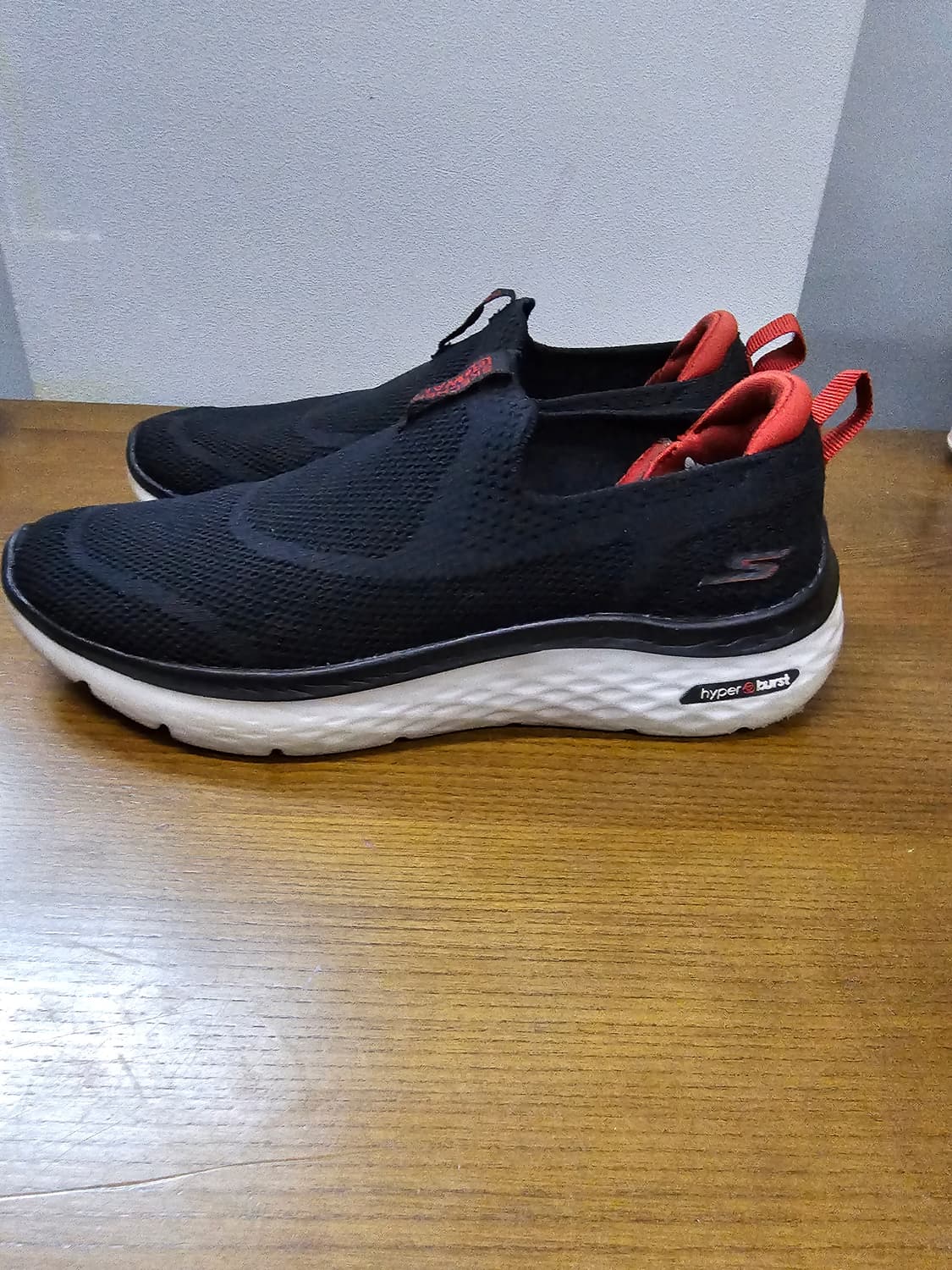 스케쳐스 고워크 블랙 슬립온 상품이미지5