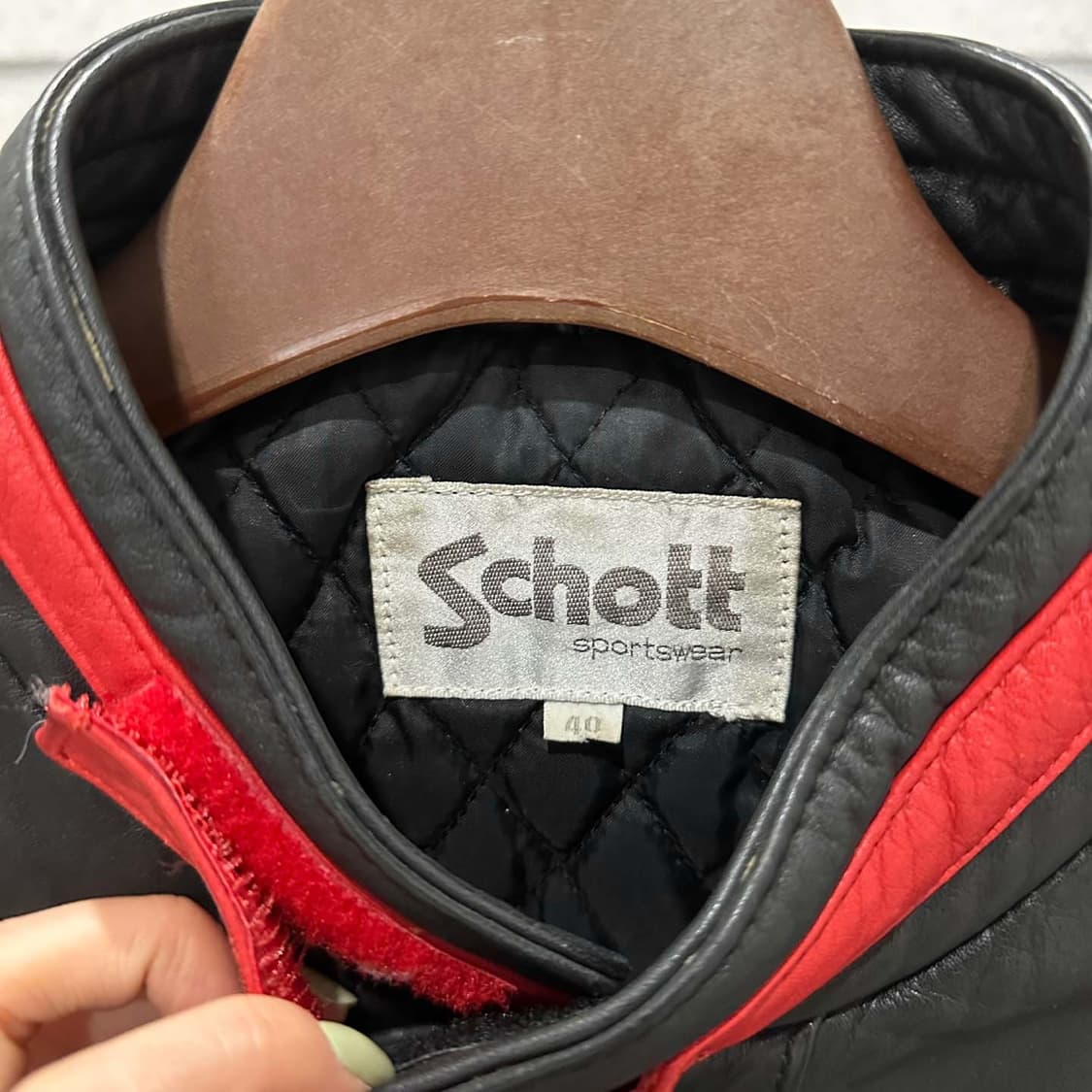 쇼트 가죽 레더 모터사이클 자켓 레드 파이핑 하이넥 멀티포켓 디테일 블랙 상품이미지6