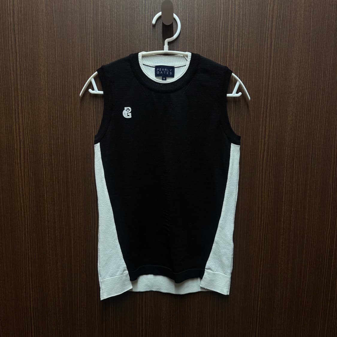 파리게이츠 민소매 니트 상품이미지1