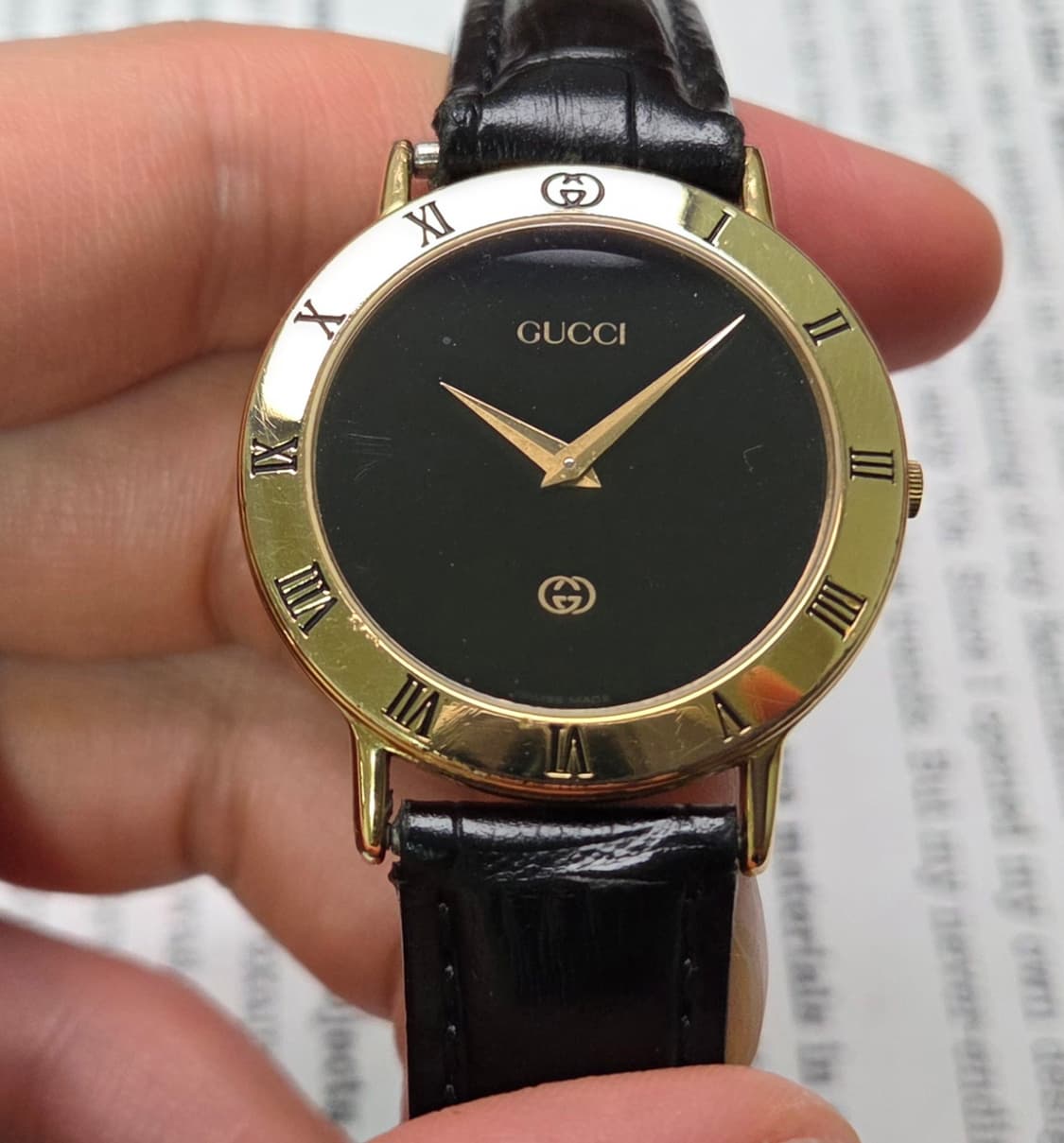 빈티지 구찌 클래식 3000M 오닉스블랙 칼침핸즈 로만베젤 쿼츠 상품이미지8
