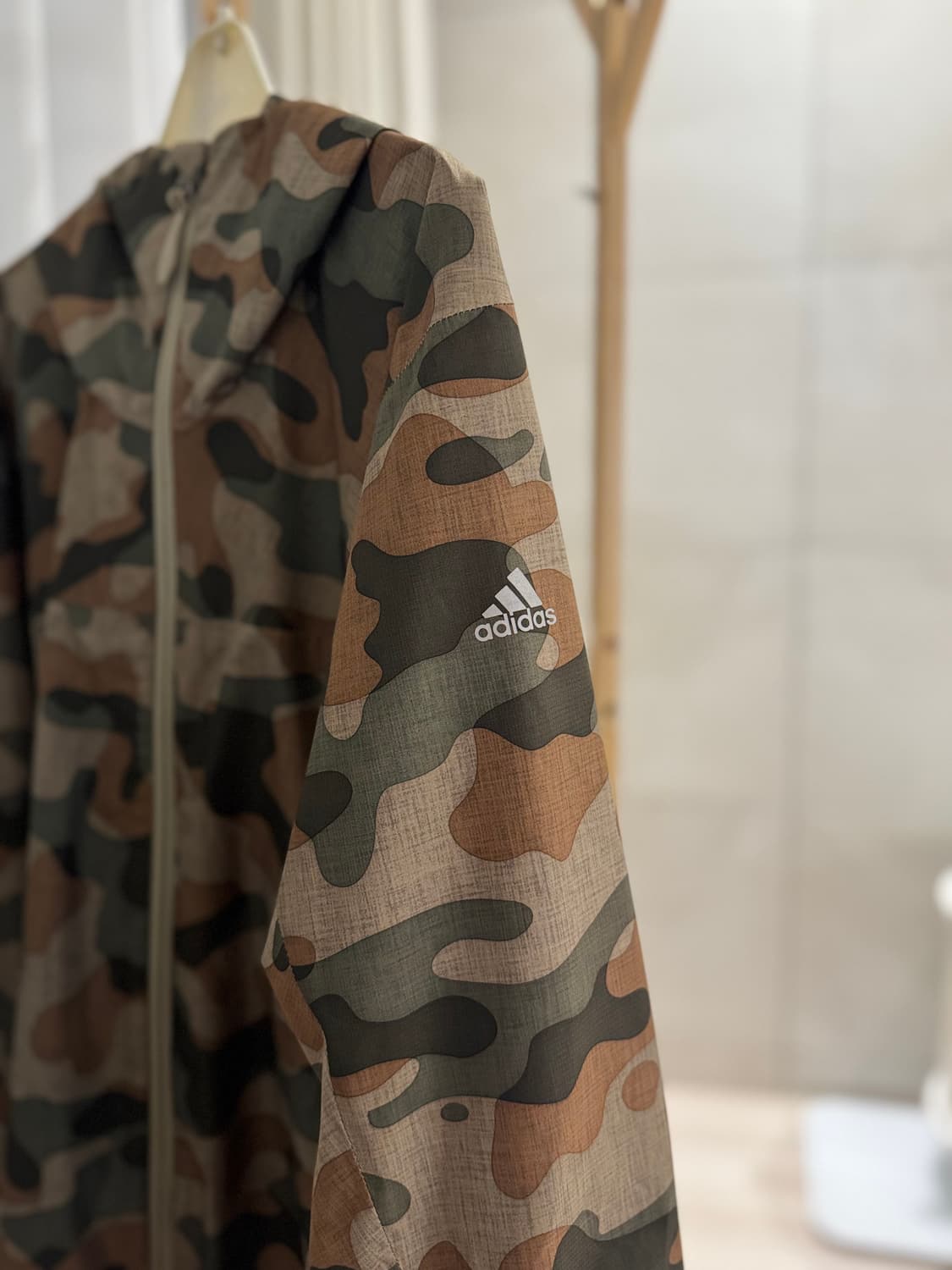 희귀매물!! 아디다스 카모패턴 바람막이 상품이미지2
