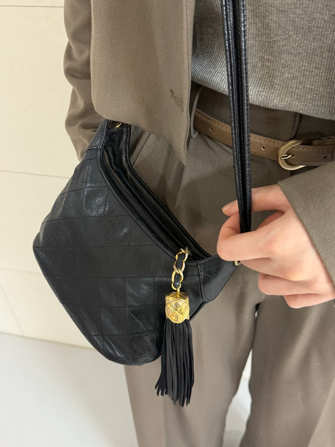 (정품 보증서) 샤넬 미니 크로스백 블랙 상품이미지4