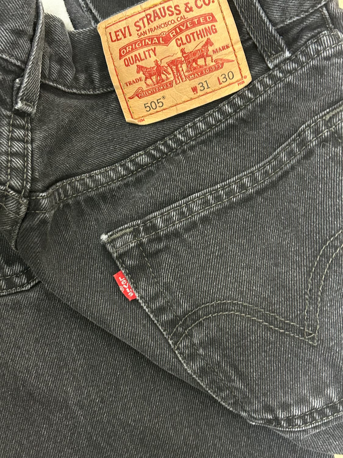 00s 리바이스 505 레귤러핏 블랙 워싱 데님팬츠 상품이미지4