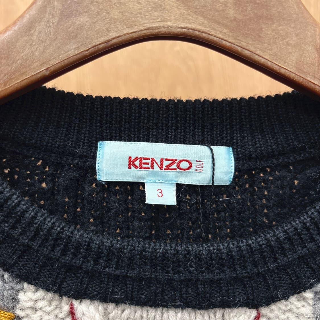 겐조 골프 라운드넥 울 케이블 니트 소매 로고 자수 디테일 루즈핏 블랙 상품이미지7