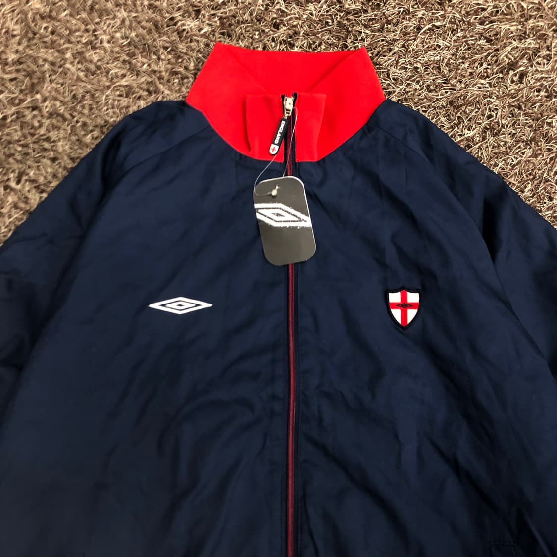 새상품 엄브로 잉글랜드 국대 바람막이 트랙 자켓 상품이미지2