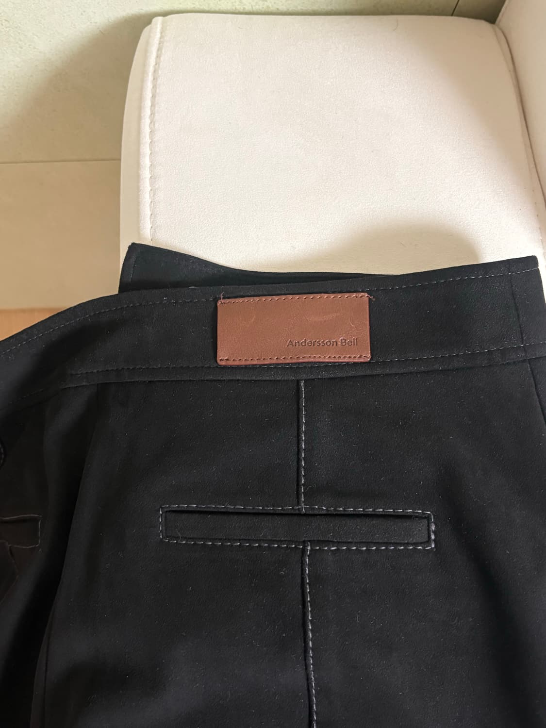 앤더슨벨 스웨이드 부츠컷 팬츠 상품이미지1