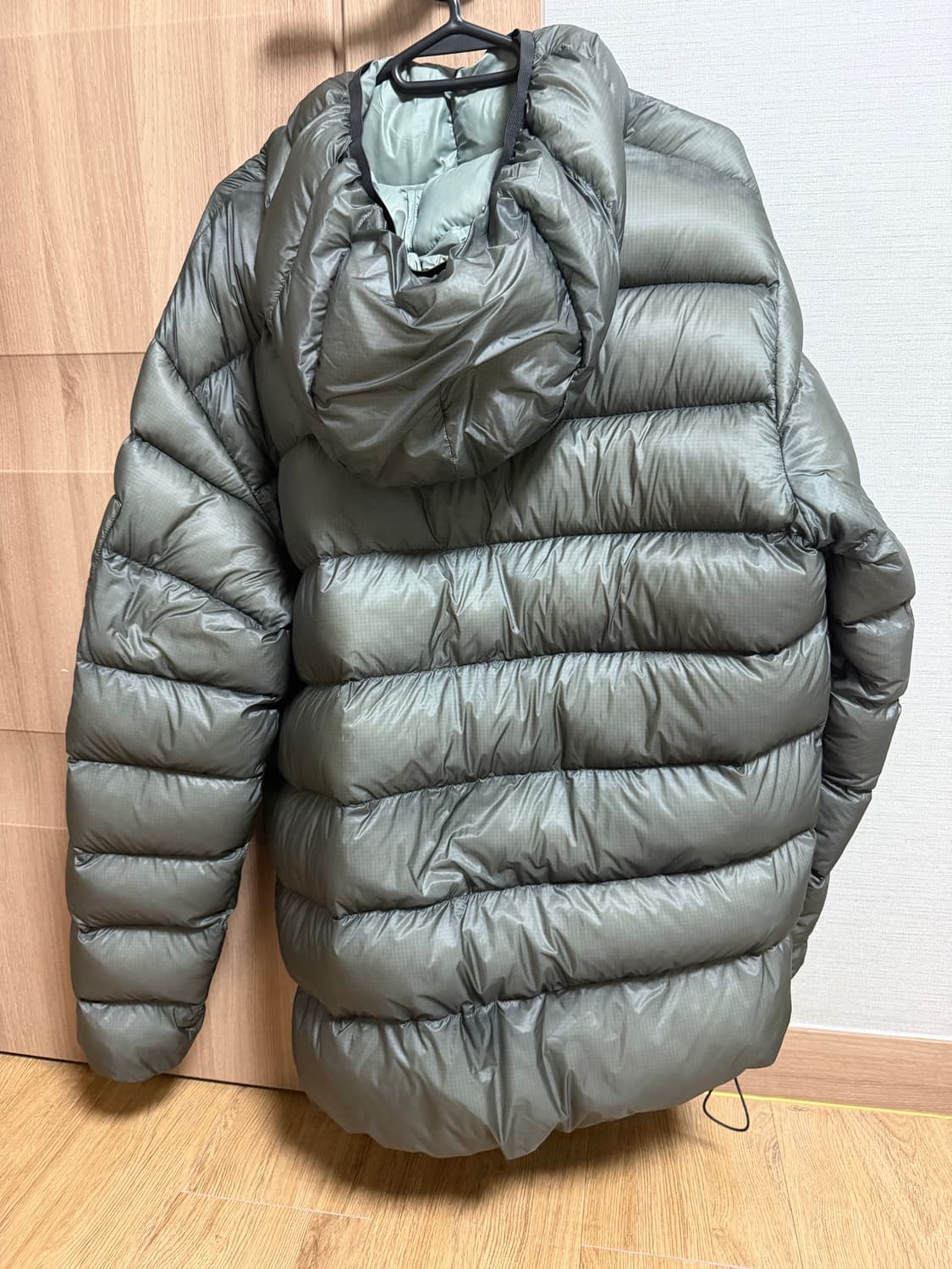 CP컴퍼니 DD쉘 디디쉘 아노락 패딩 L 그레이 상품이미지2