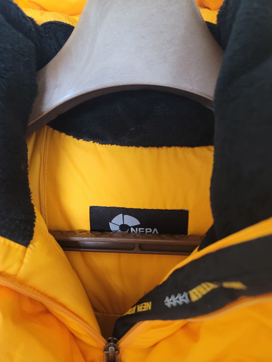 네파 구스다운 대장패딩 95표기 100정 상태굿 
 상품이미지6