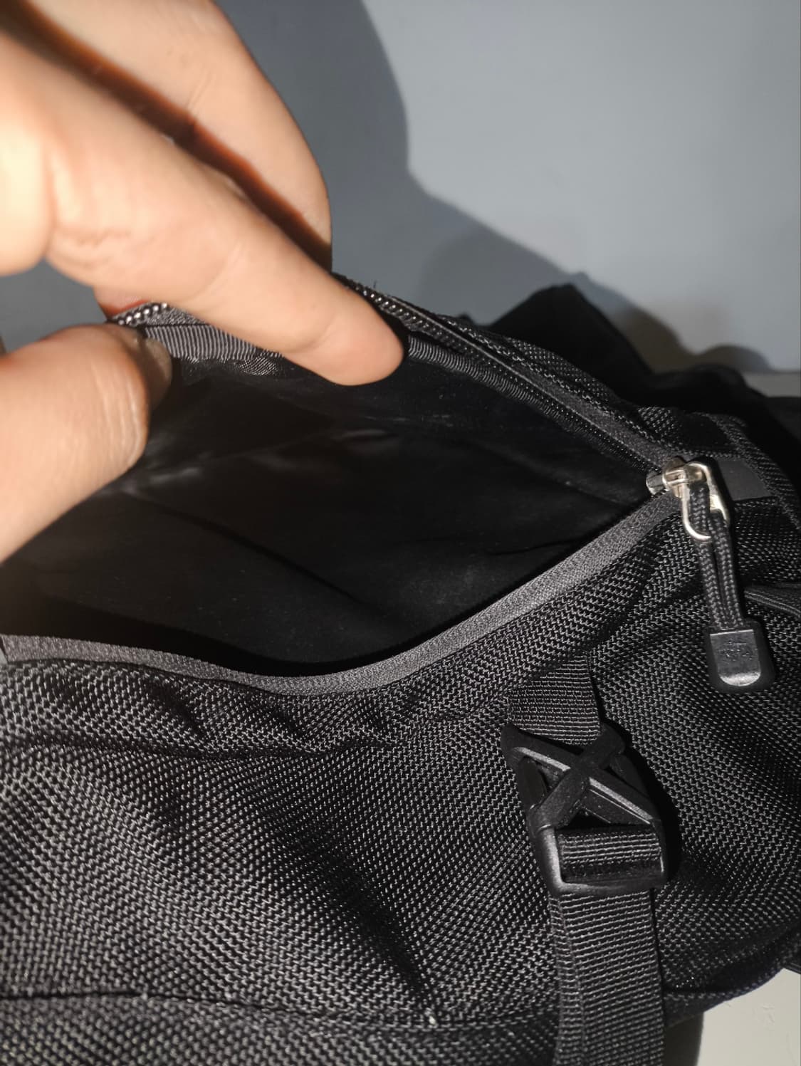 노스페이스 커뮤터 20l 백팩 등산가방 상품이미지7