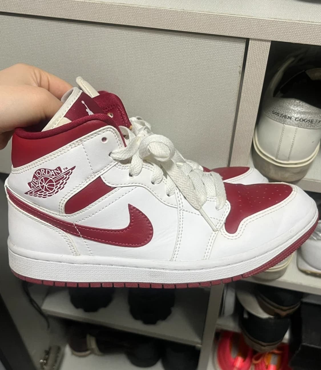 나이키 조던1 미드 챔피언쉽 레드 w240 상품이미지2