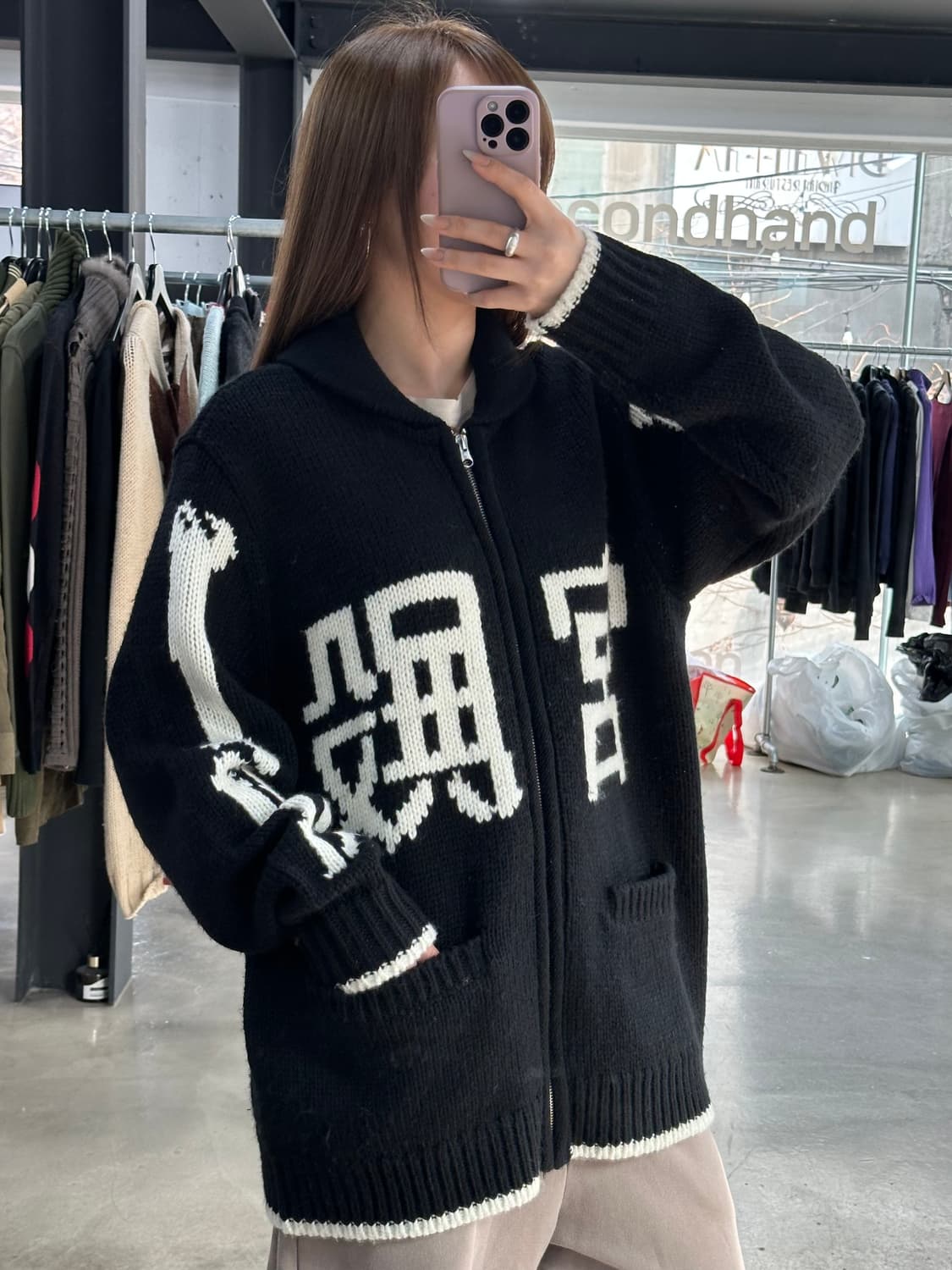 팔라스 24FW 본즈 코위찬 니트집업 블랙 상품이미지4