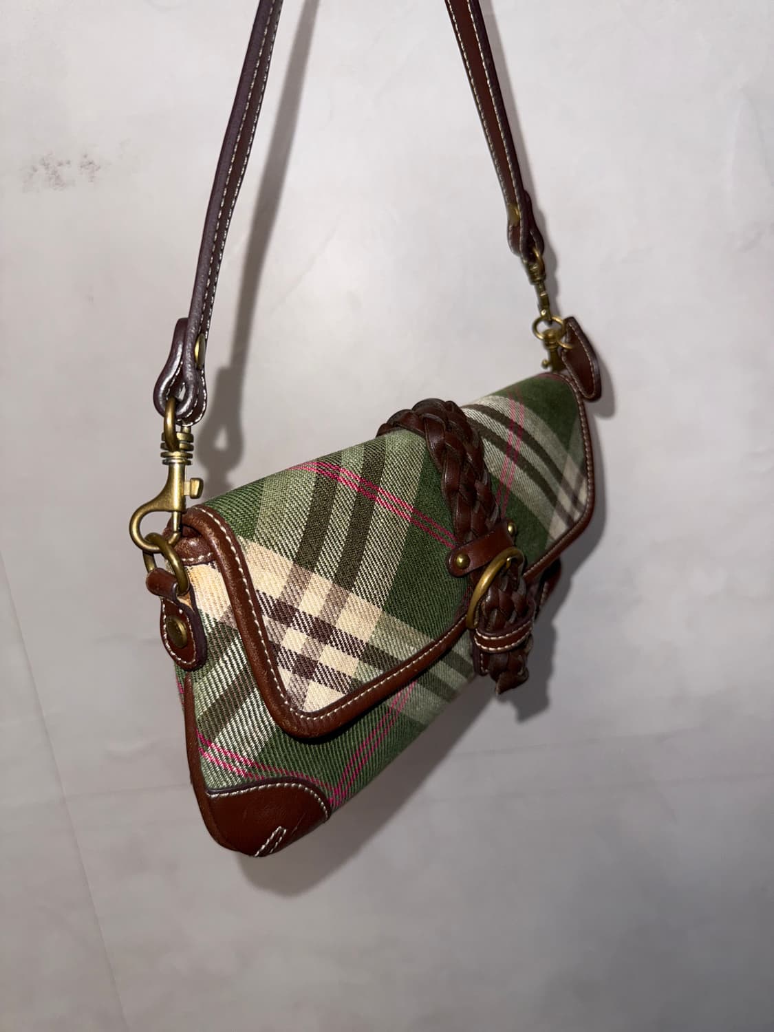 Bean pole khaki brown check shoulder bag 상품이미지3