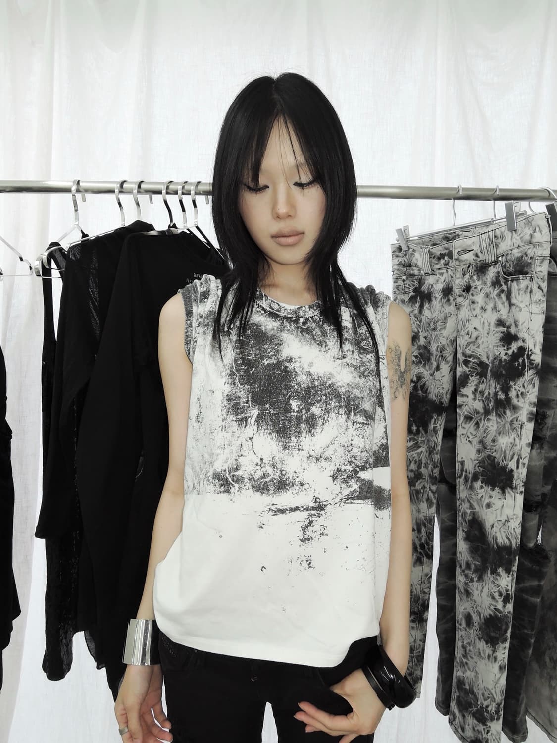 Grunge Texture Tee 상품이미지1