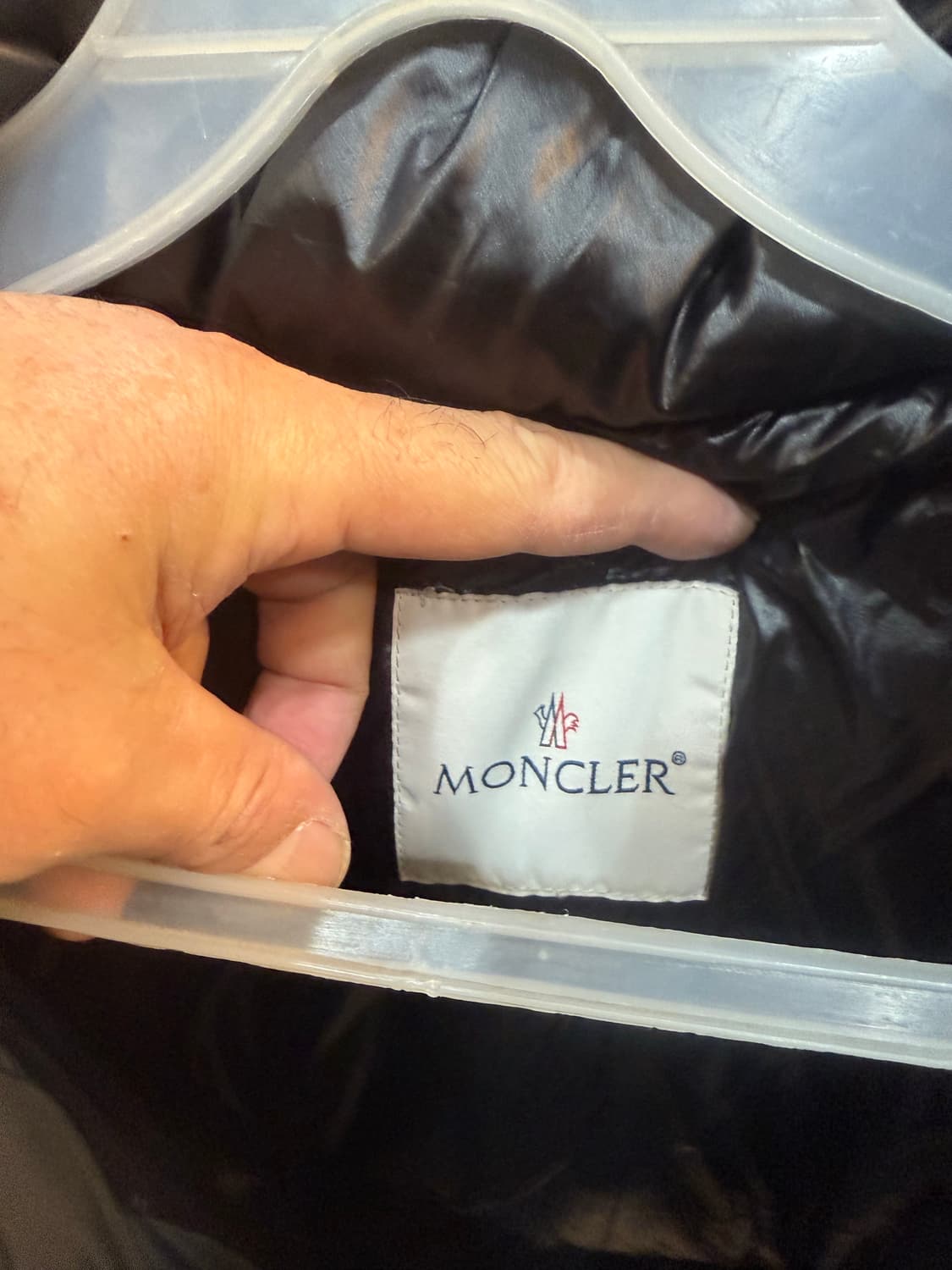 1/66 정품 몽클레어 NEDAADE 후드패딩 팝니다 상품이미지3
