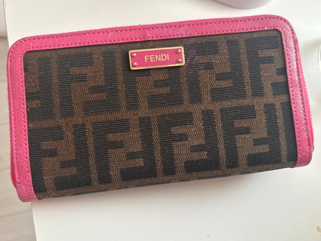 펜디 여성 장지갑 상품이미지3