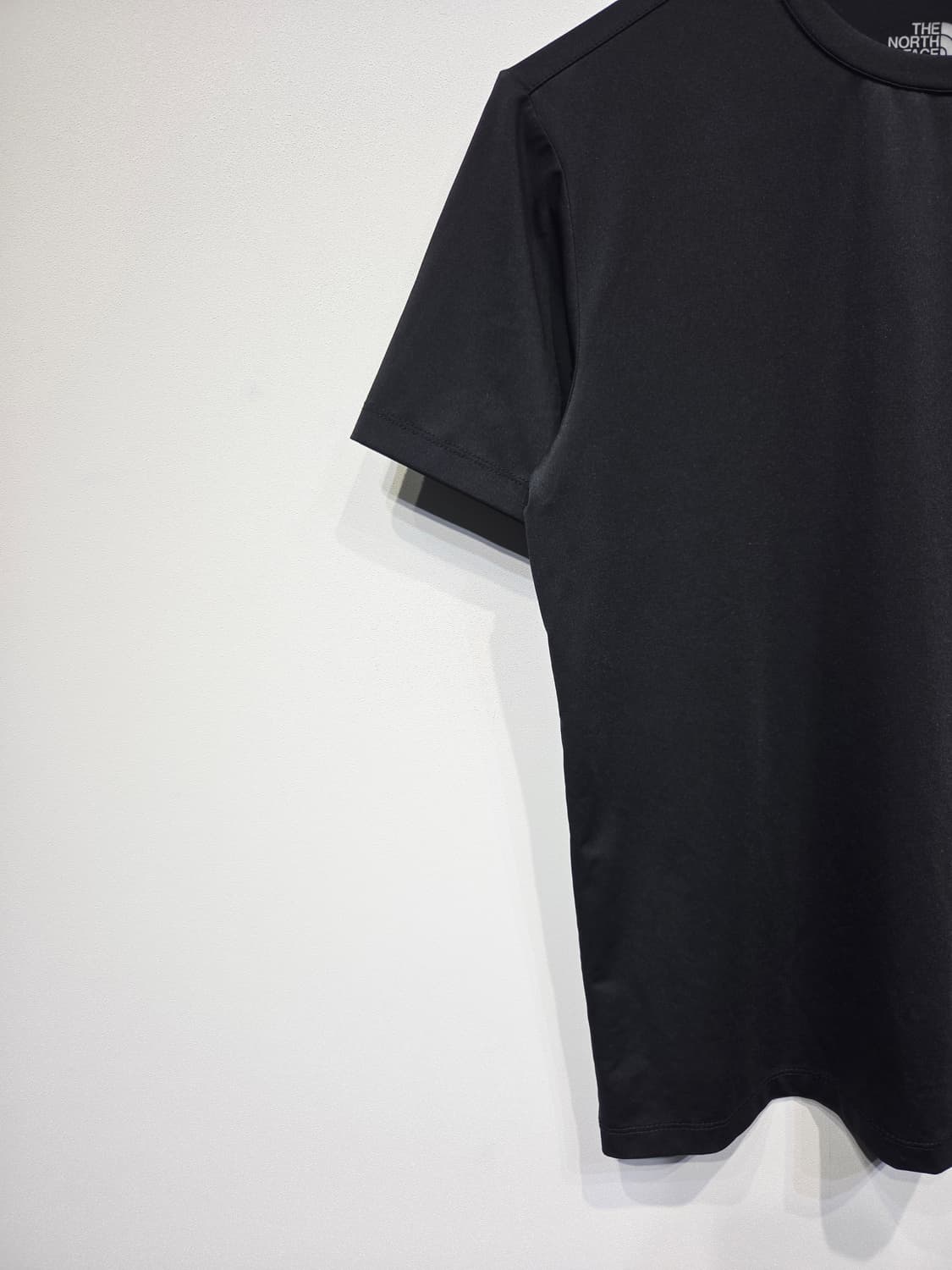 노스페이스 블랙 기능성 반팔 티셔츠 상품이미지4
