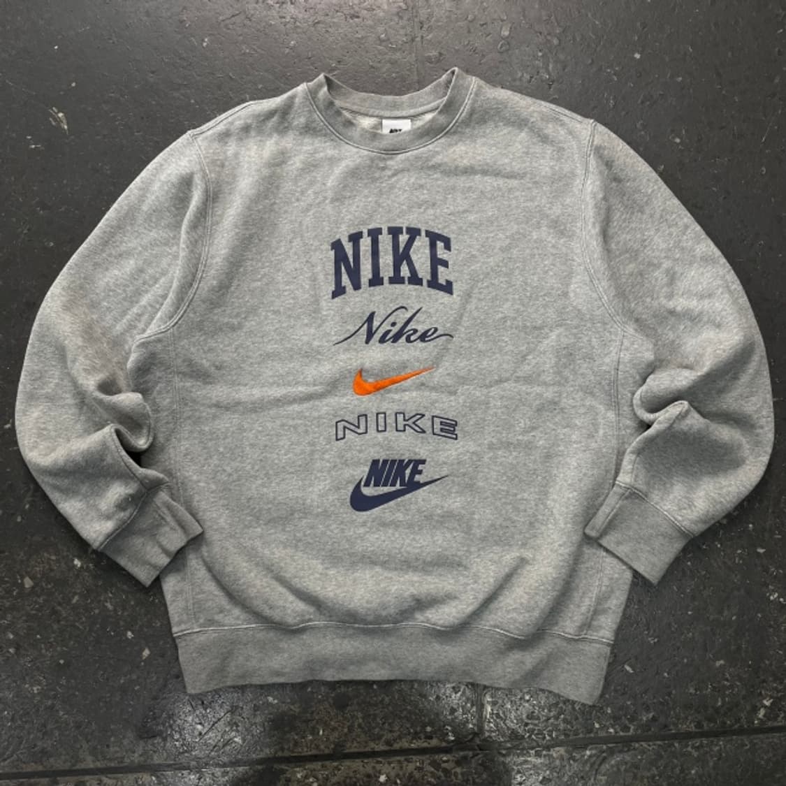 100 나이키 맨투맨 상품이미지1