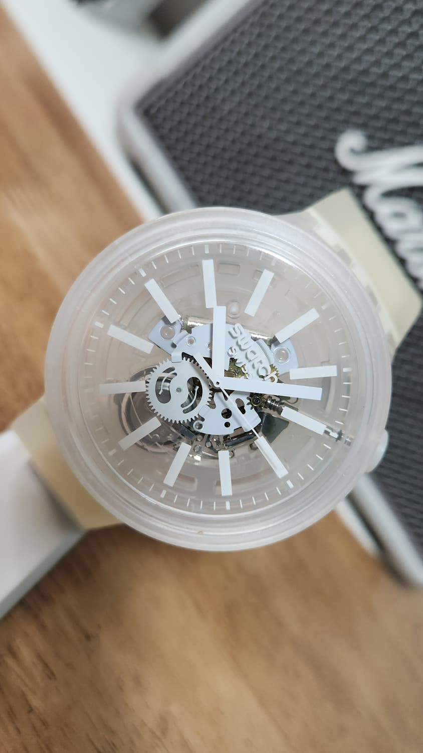 # 스와치 빅볼드 투명 화이트 SO27E106 시계 급처 / 빅페이스 상품이미지3