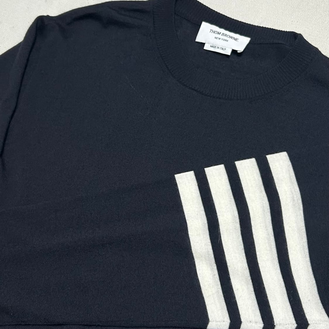 🫶🏻톰 브라운 네이비 U넥 니트 🫶🏻 상품이미지2