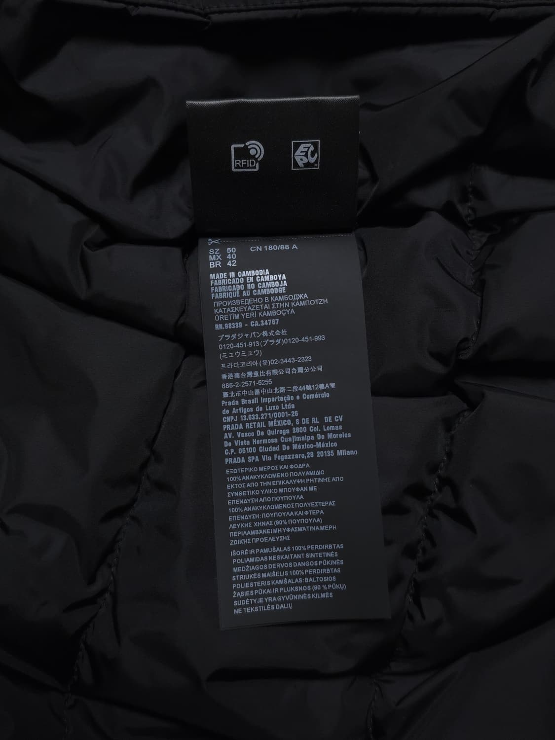 [50] 프라다 리나일론 숏패딩 블랙(SGB112) 상품이미지9