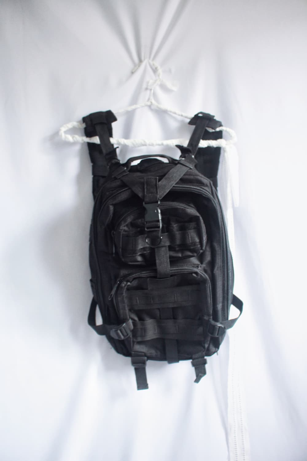 tech-utility pocket backpack 상품이미지4