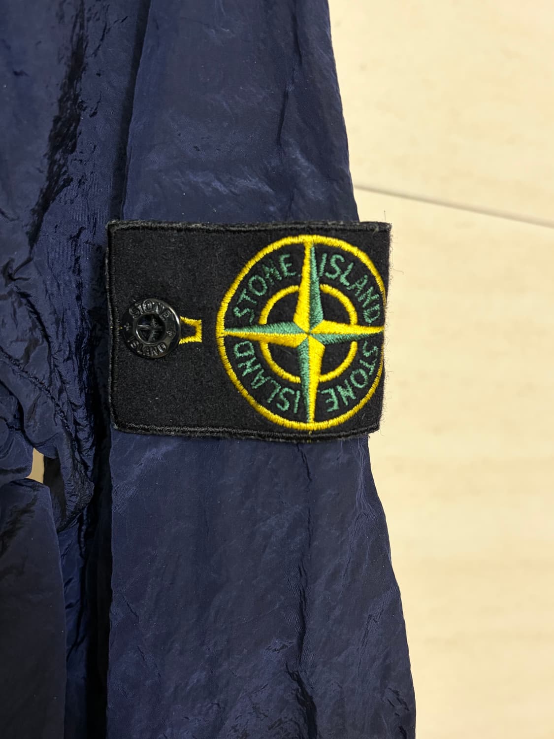 스톤아일랜드 여성사이즈 나일론메탈 오버셔츠 XS 정품 상품이미지3