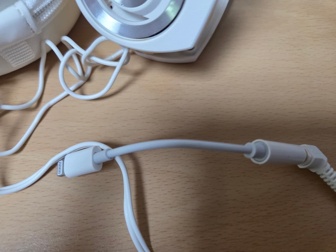 슈프림 x 코스 포타프로 헤드폰 화이트 상품이미지4