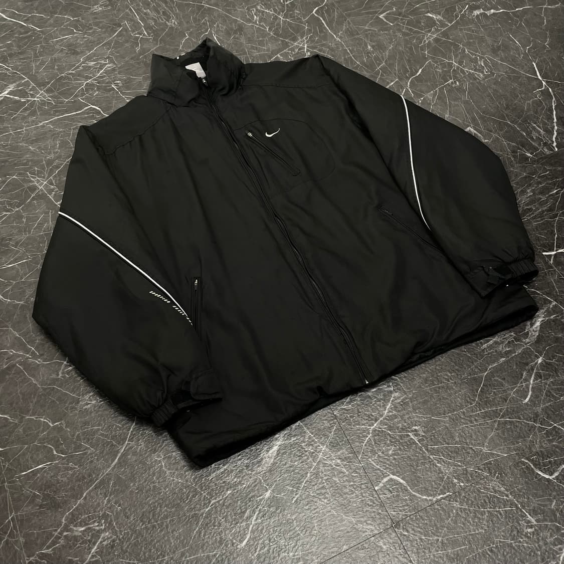 XL(2XL) 나이키 하이넥 파이핑 비대칭 바람막이점퍼 상품이미지5