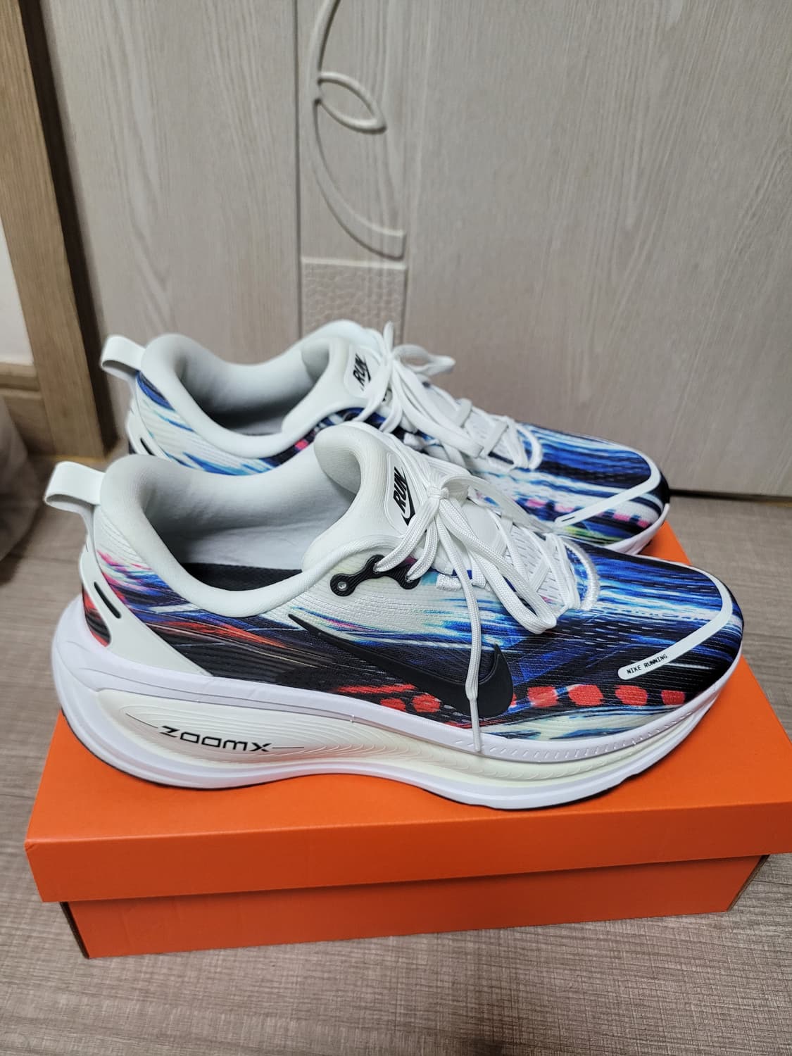 나이키 줌 보메로 18SE 280 상품이미지2