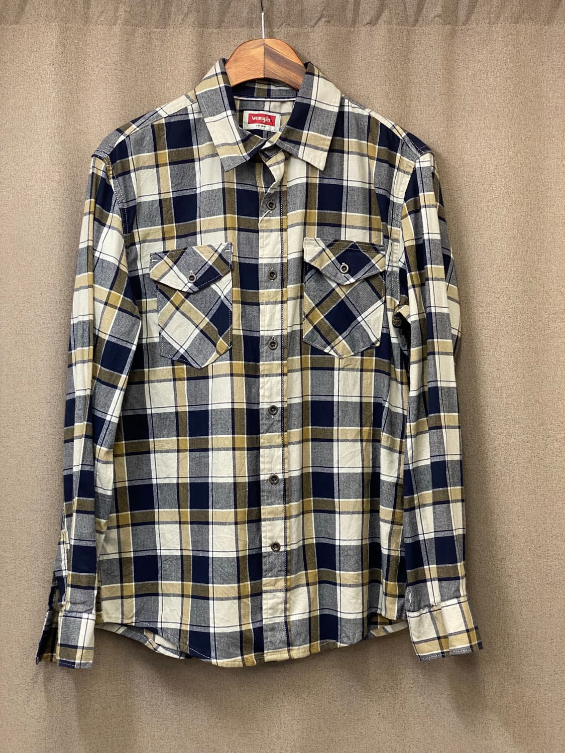 랭글러 체크 셔츠 상품이미지1