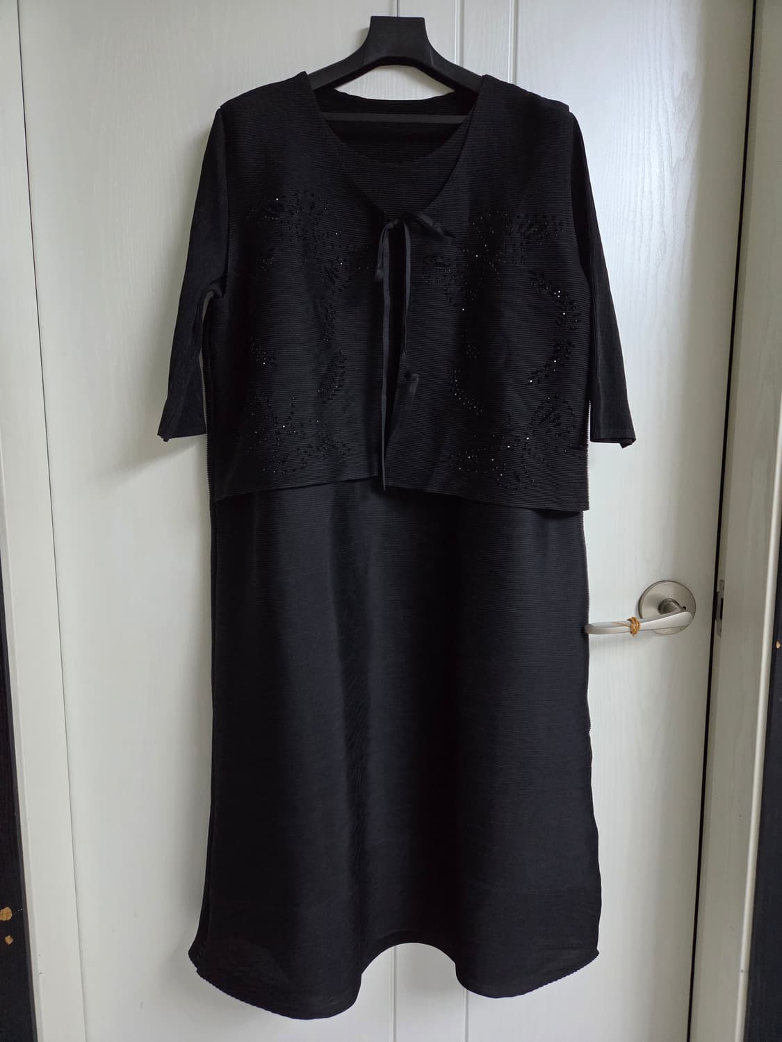 플리츠 원피스 가디건 비즈장식 디테일 상품이미지1