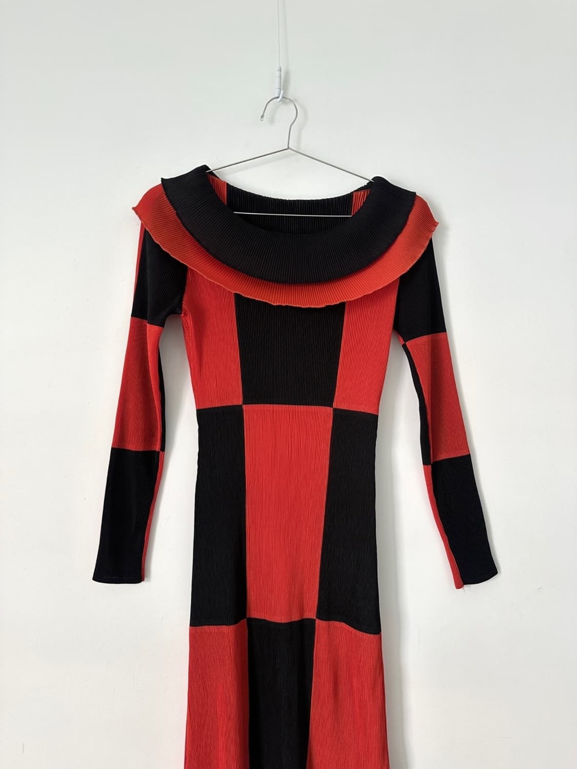 Circling pleats ops / black & orange 상품이미지2