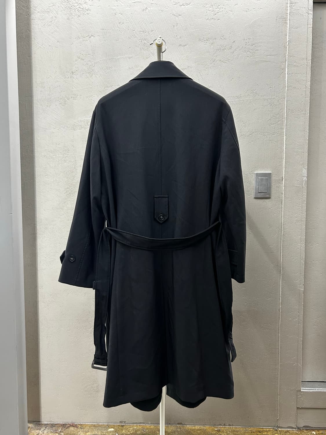 에노우(ENOW) 고급 차콜 트렌치 코트 상품이미지3