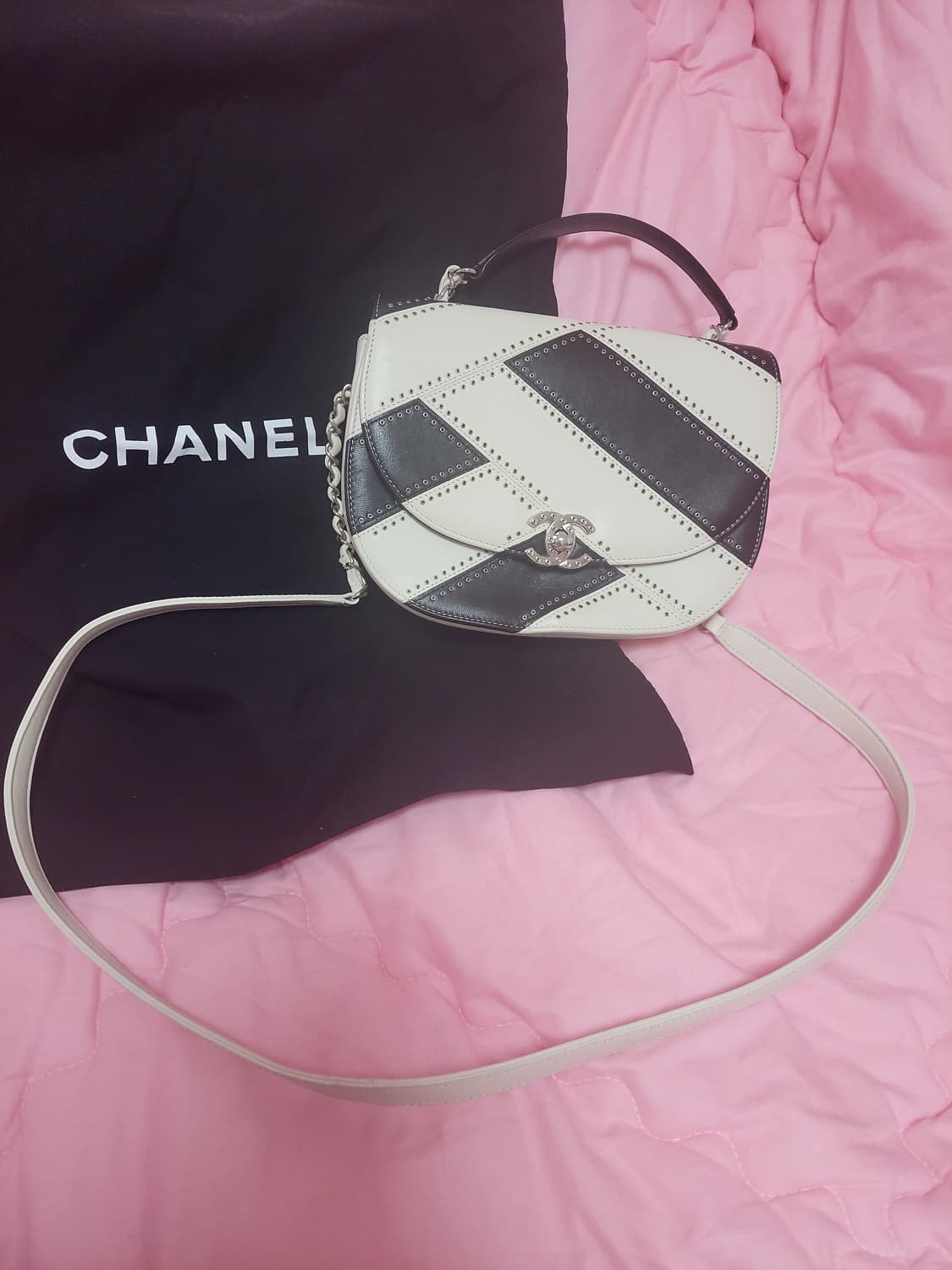 정품)급처3번들음상태좋음!샤넬 탑핸들 크루백 시즌백 가방 크로스백 토트백 상품이미지2