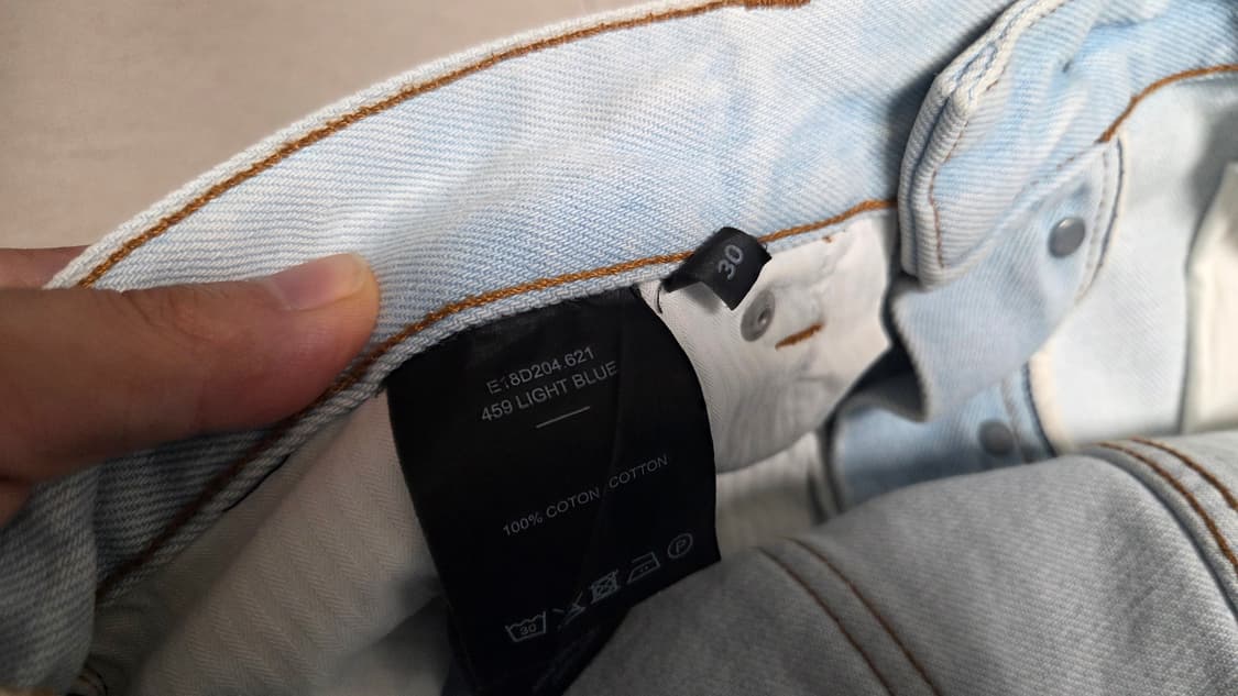 AMI 아미 캐롯핏 5포켓 워시드 연청 데님진  상품이미지7