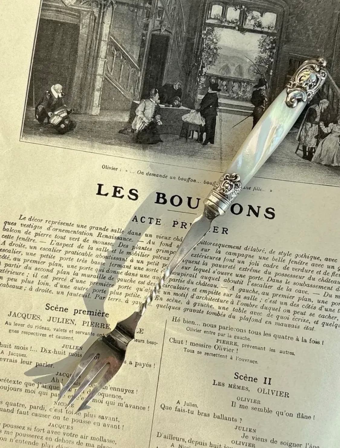 1890s 앤틱 실버플레이트 마더오브펄 올리브 포크 상품이미지1