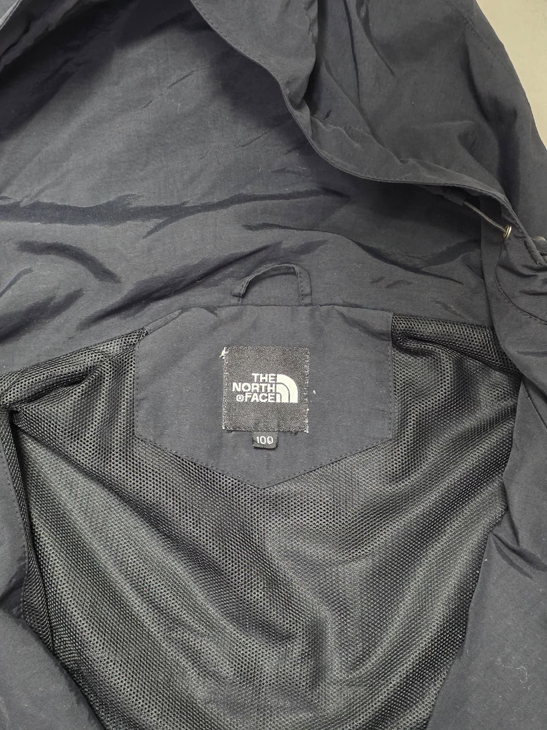 노스페이스 포켓 바람막이 검정 100(L) 상품이미지2